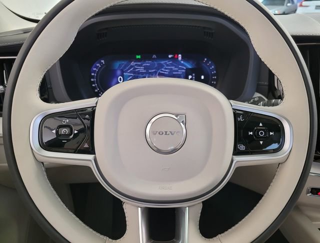 New 2026 Volvo XC60 B5 Ultra w/ Protection Package Premier image 20