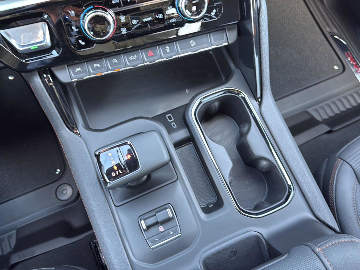 New 2026 GMC Sierra 1500 AT4 w/ AT4 Premium Package image 29