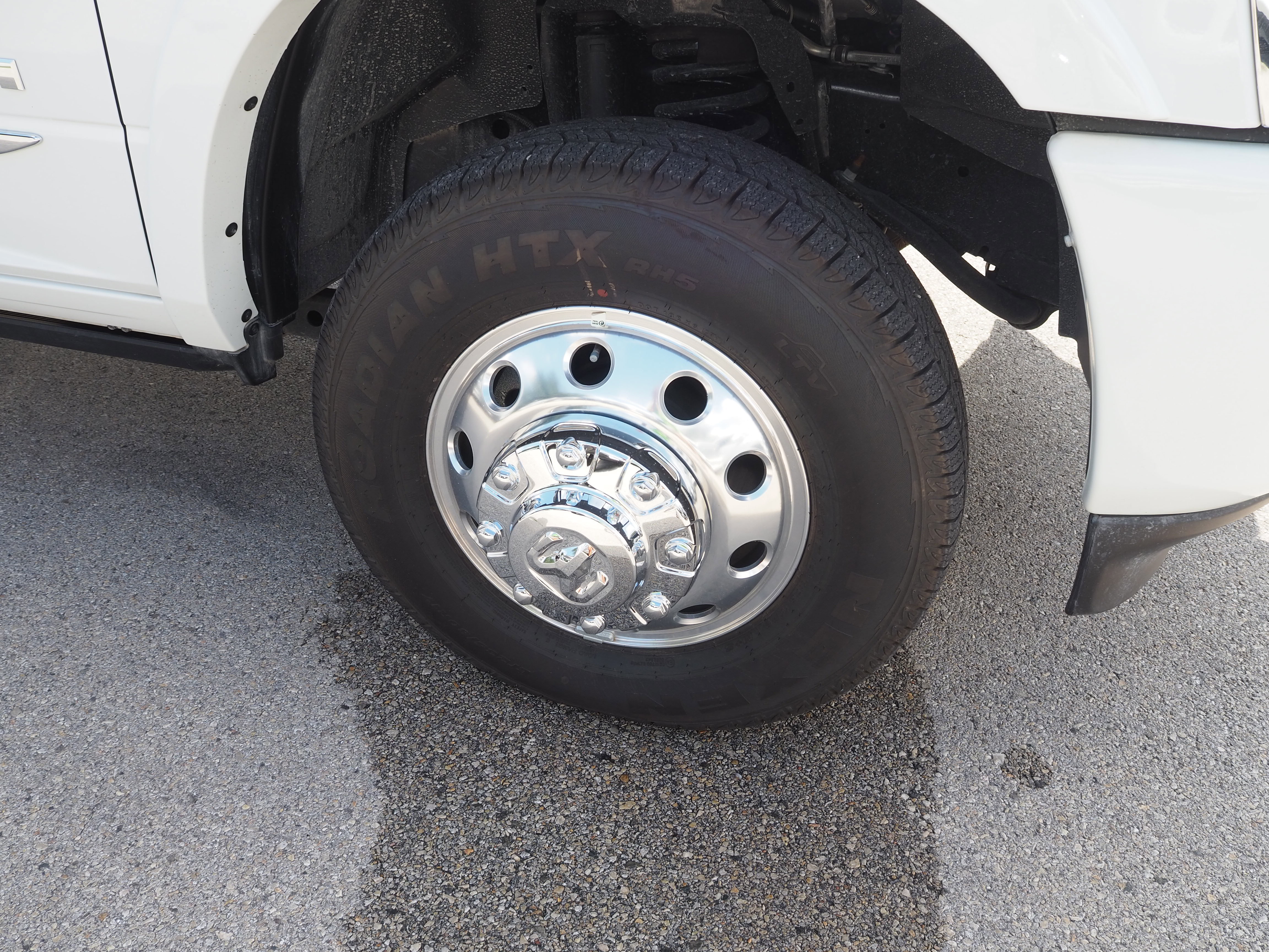 New 2025 RAM 3500 Limited image 5