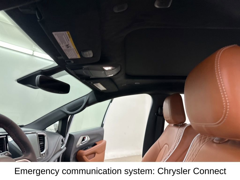 Used 2026 Chrysler Pacifica Pinnacle image 33