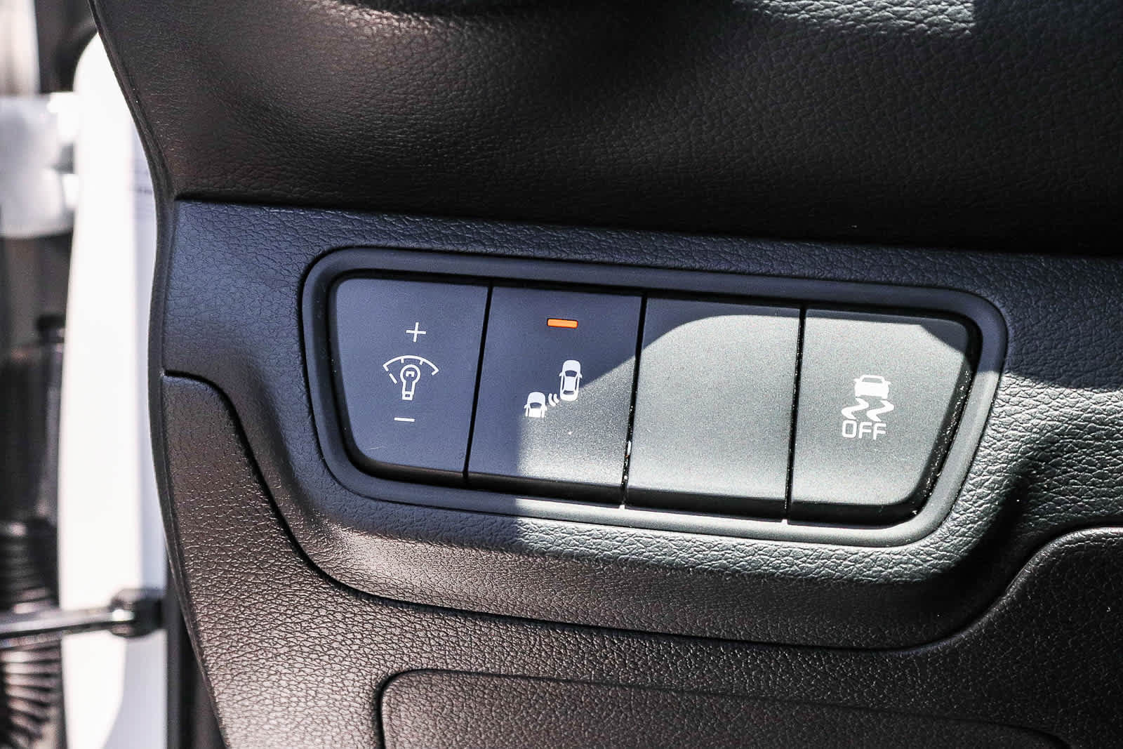 Used 2023 Kia Forte LXS w/ LXS Technology Package FWD image 30