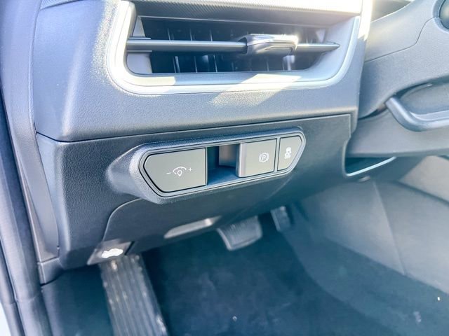 New 2025 Kia K4 LXS image 18