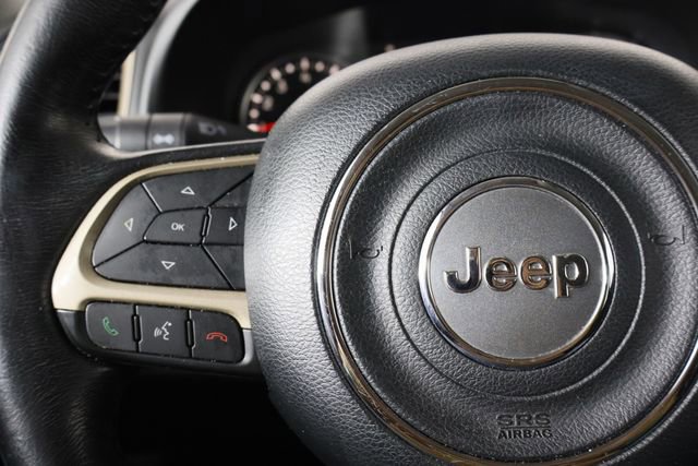 Used 2017 Jeep Renegade Latitude image 10