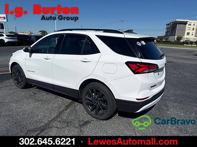 Used 2022 Chevrolet Equinox RS w/ RS Leather Package FWD image 4