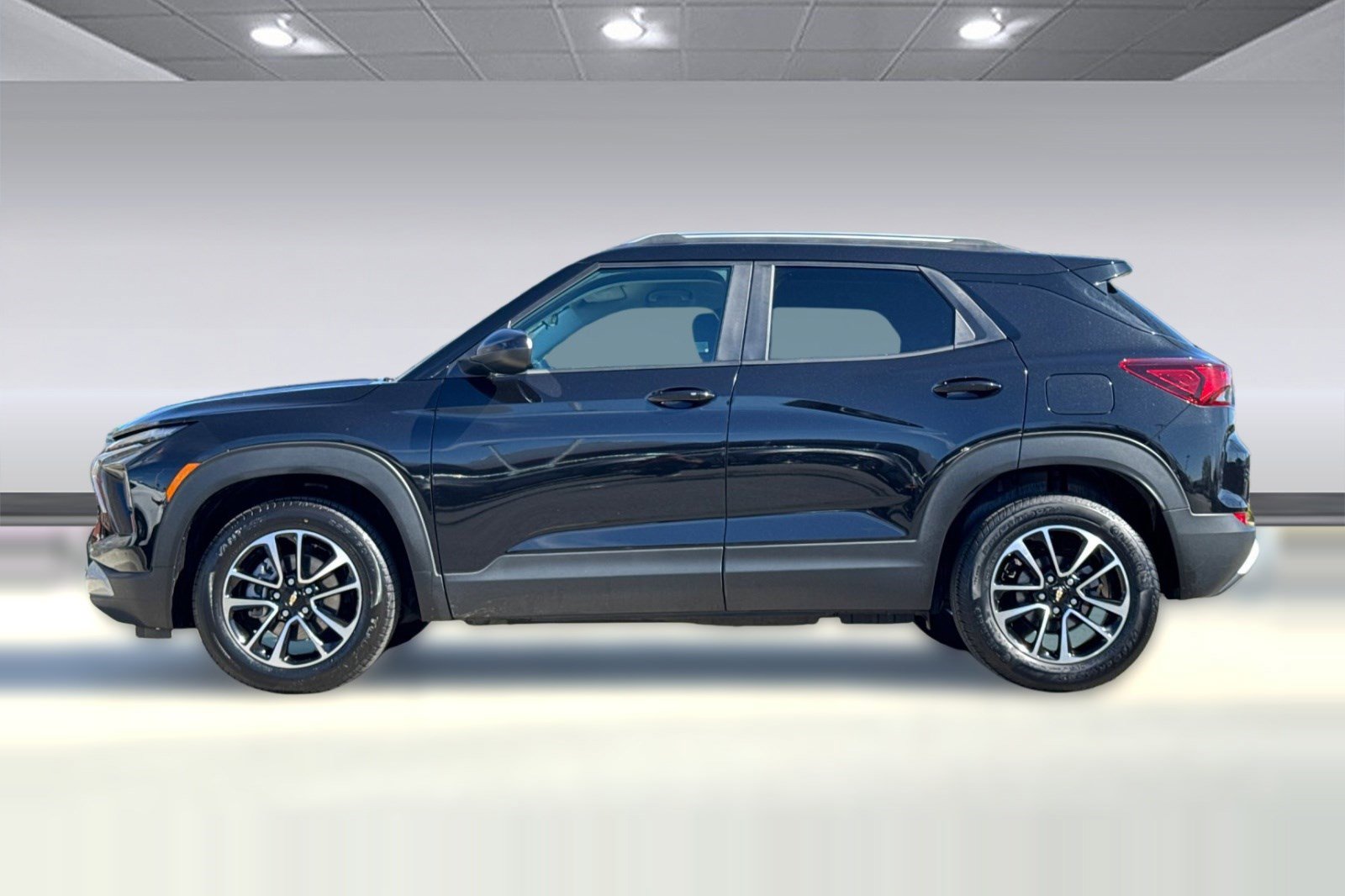 Used 2025 Chevrolet TrailBlazer LT image 6