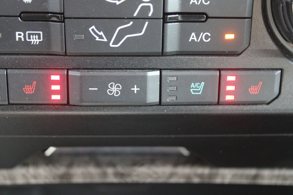 Used 2019 Ford F350 Lariat w/ Lariat Value Package AWD/4WD image 48