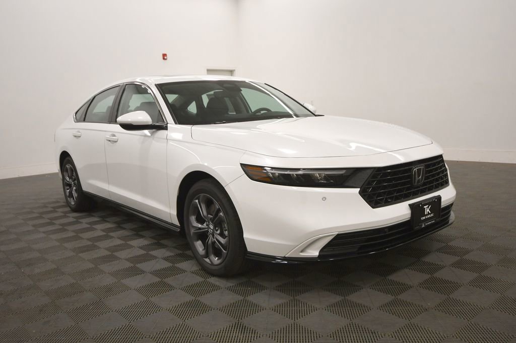 New 2026 Honda Accord EX-L image 9