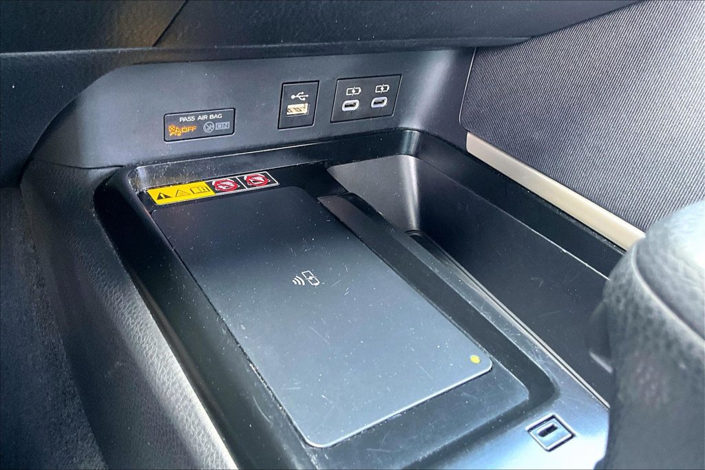 Used 2025 Toyota Camry LE FWD image 15