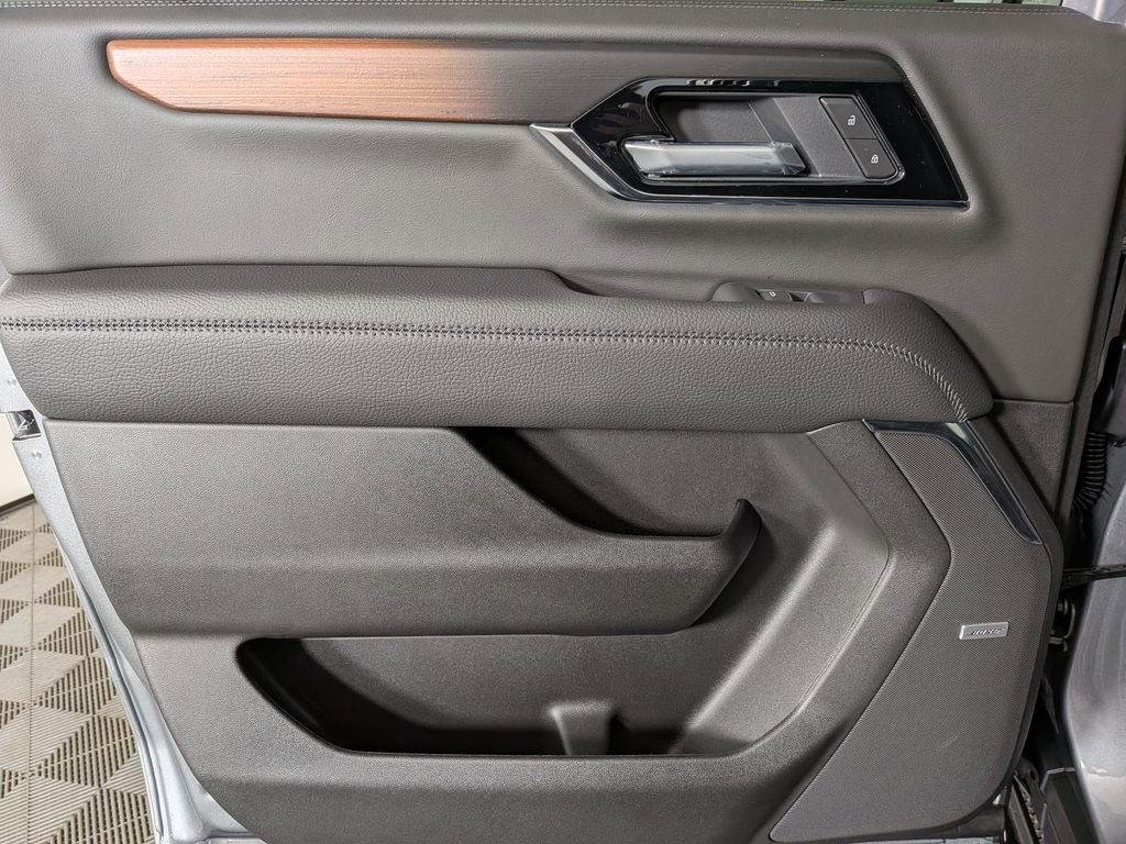 New 2026 GMC Yukon XL Denali w/ Sun & Power Step Package image 34