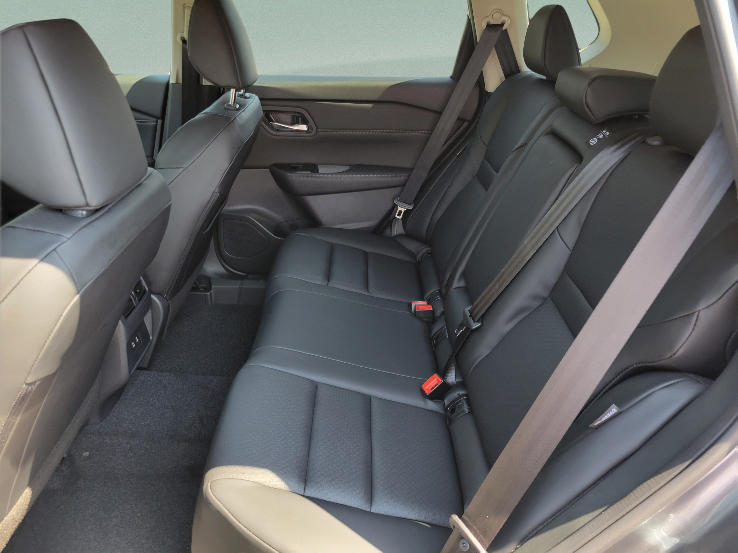 New 2026 Nissan Rogue Dark Armor FWD image 11