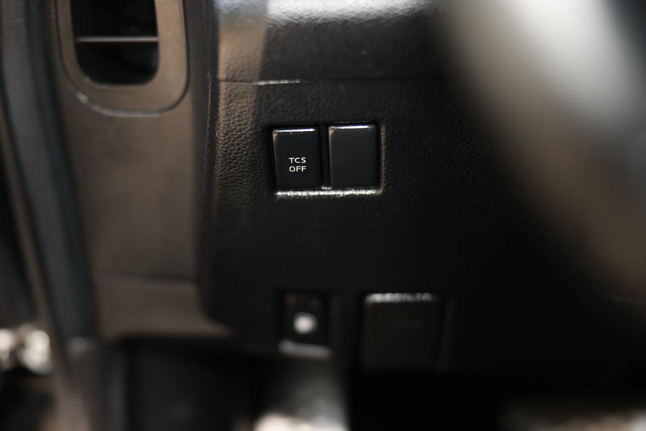 Used 2003 Nissan 350Z Touring RWD image 34