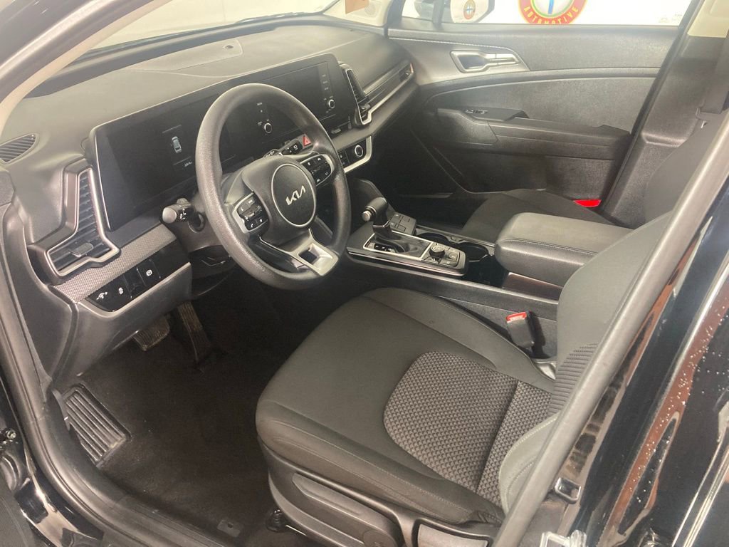 Certified 2025 Kia Sportage LX AWD/4WD image 21