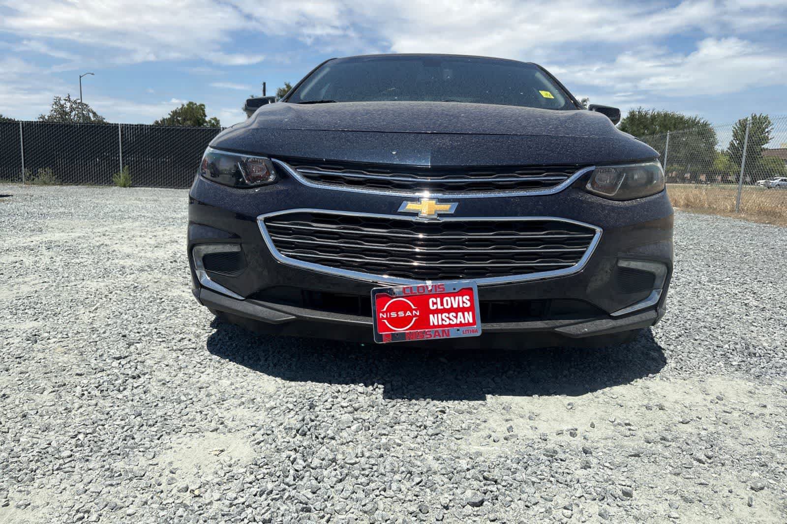 Used 2016 Chevrolet Malibu LT w/ Leather Package FWD image 11