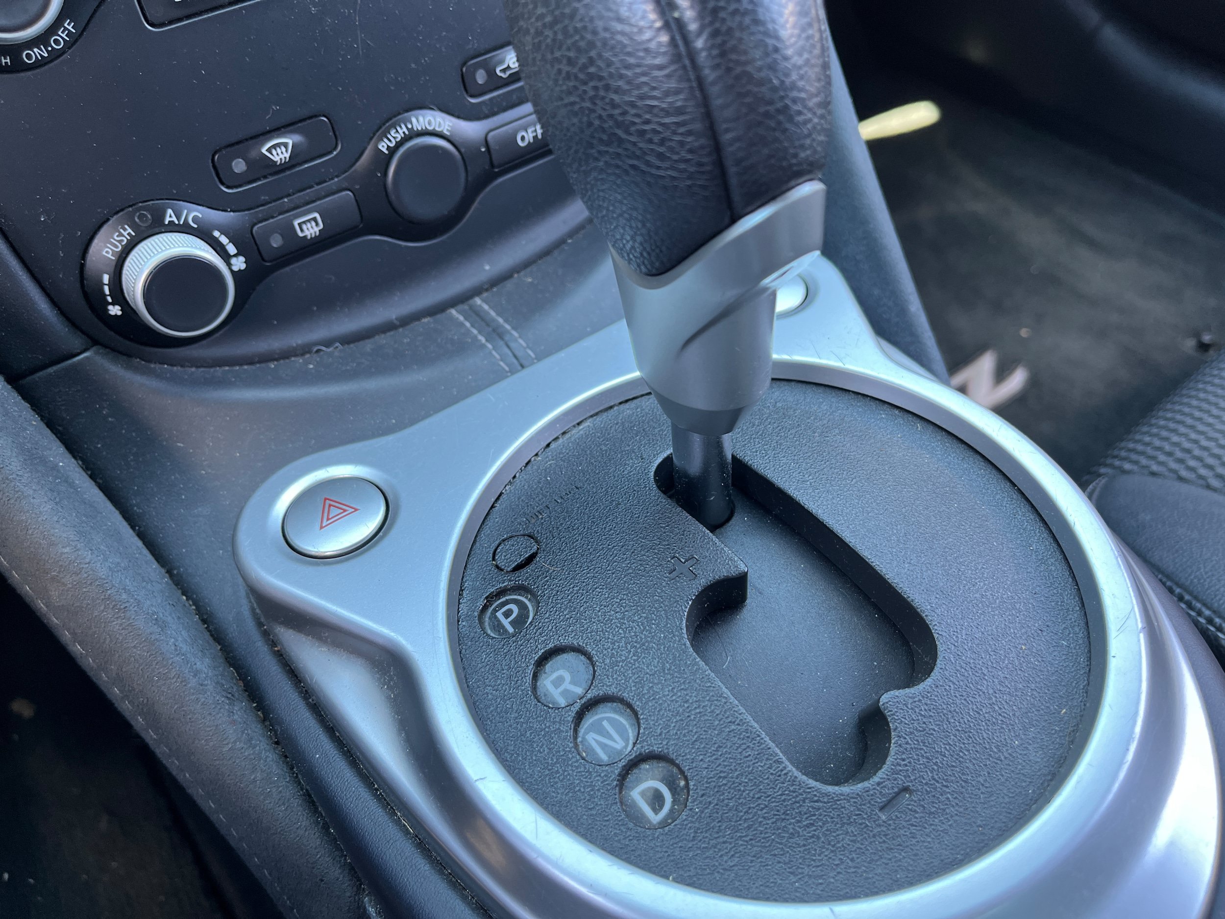Used 2012 Nissan 370Z Touring w/ Sport Pkg RWD image 14