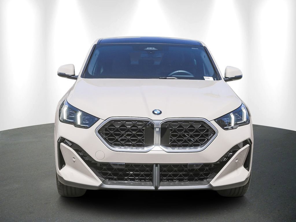 New 2026 BMW X2 xDrive28i w/ Technology Package AWD/4WD image 2