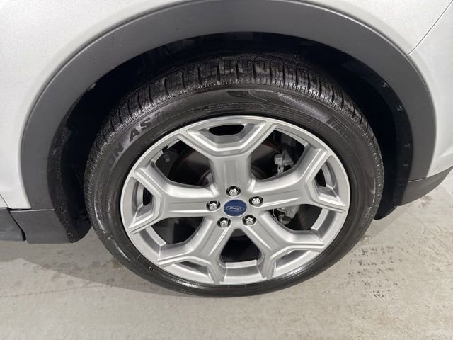 Used 2017 Ford Escape Titanium image 20