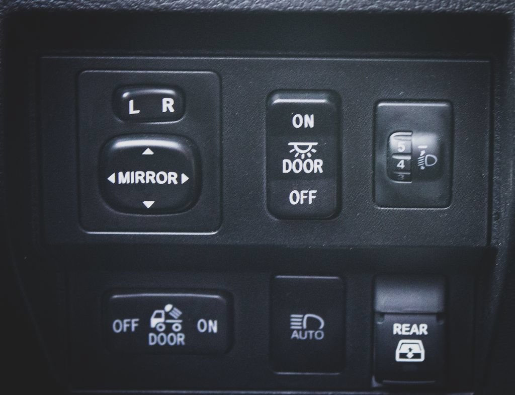 Used 2021 Toyota Tundra SR5 w/ SX Package AWD/4WD image 7