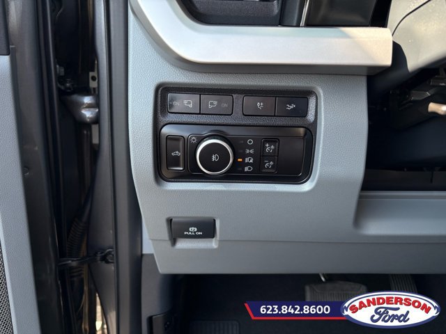 Used 2023 Ford F350 XLT w/ XLT Premium Package AWD/4WD image 12