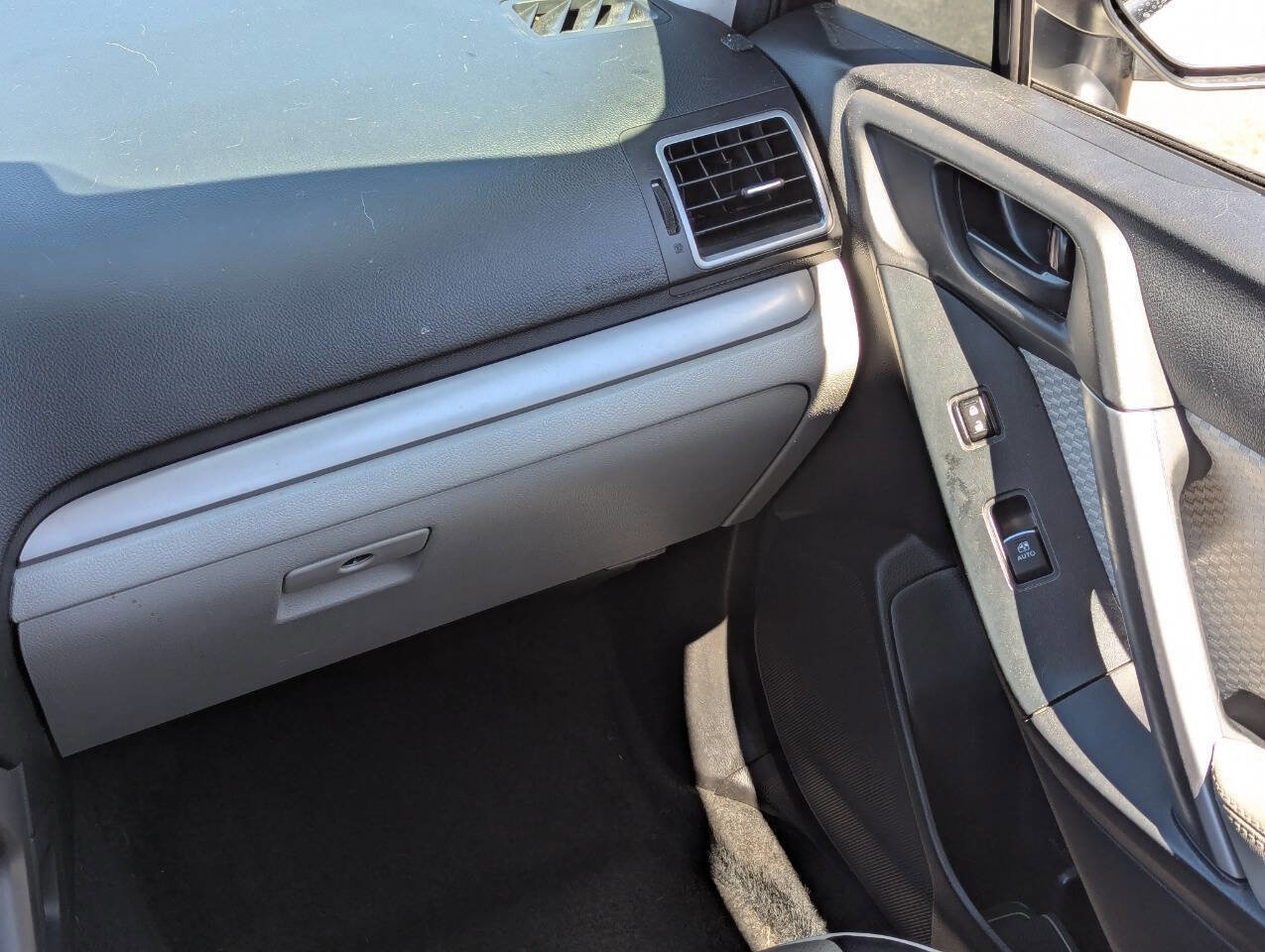 Used 2018 Subaru Forester 2.5i Premium AWD/4WD image 18