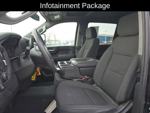 Used 2022 Chevrolet Silverado 2500 Custom w/ Custom Value Package image 9