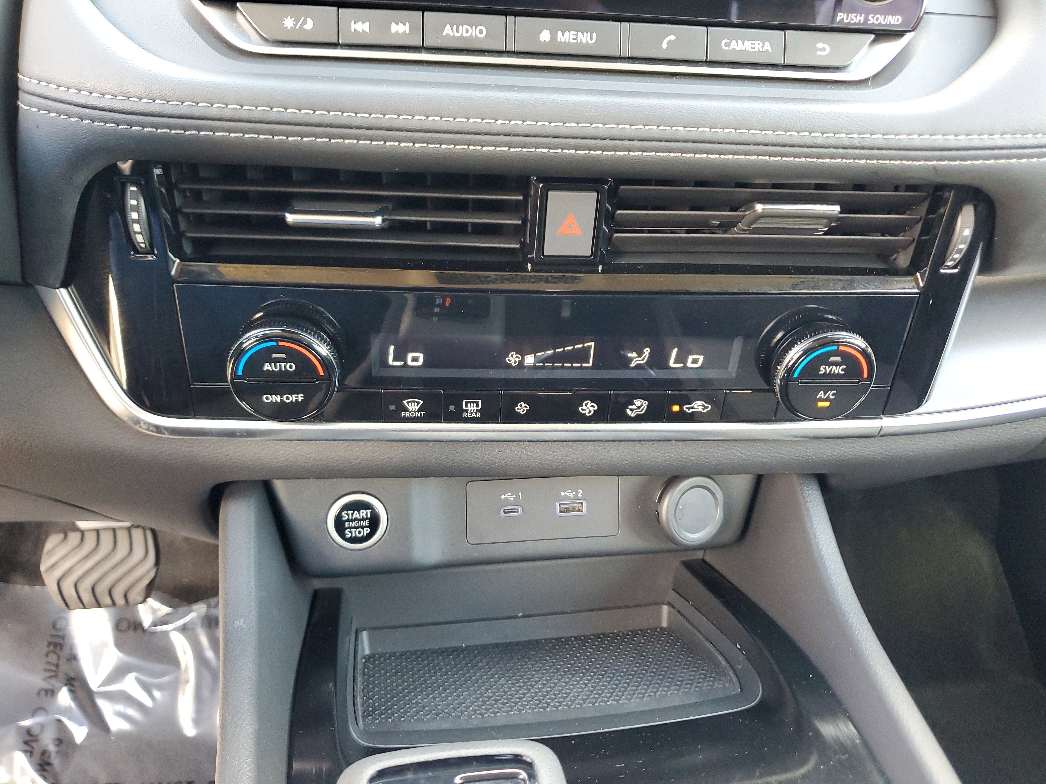 Used 2022 Nissan Rogue SV image 30