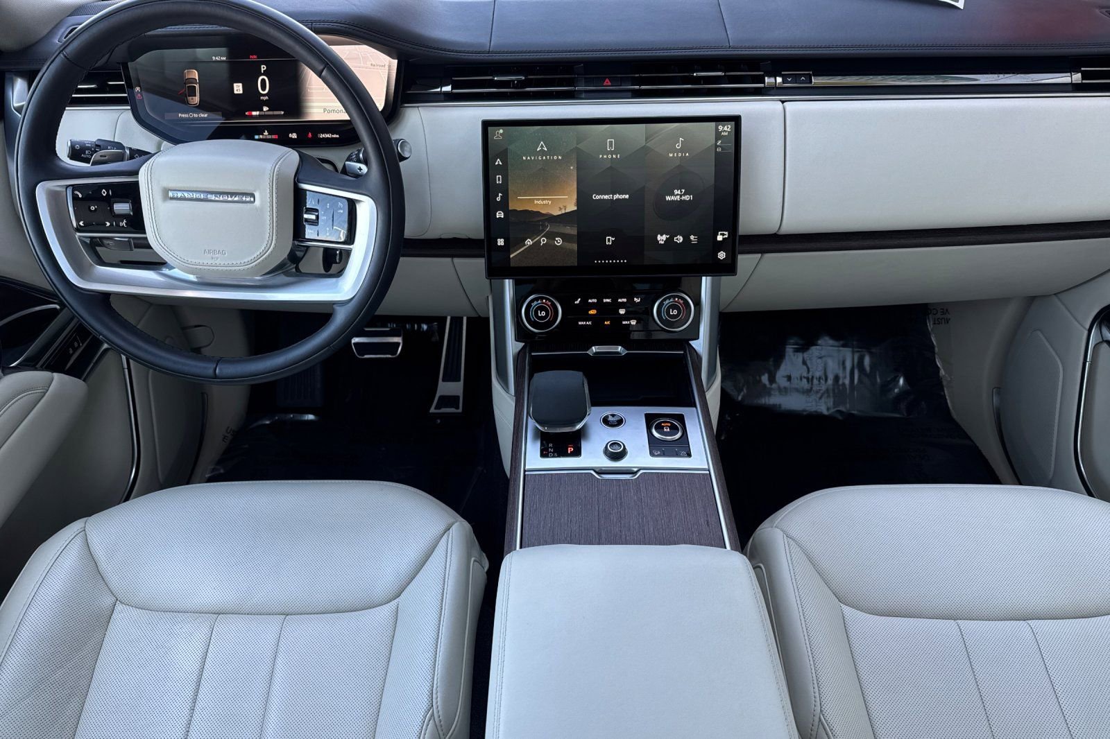 Certified 2023 Land Rover Range Rover Long Wheelbase SE AWD/4WD image 14