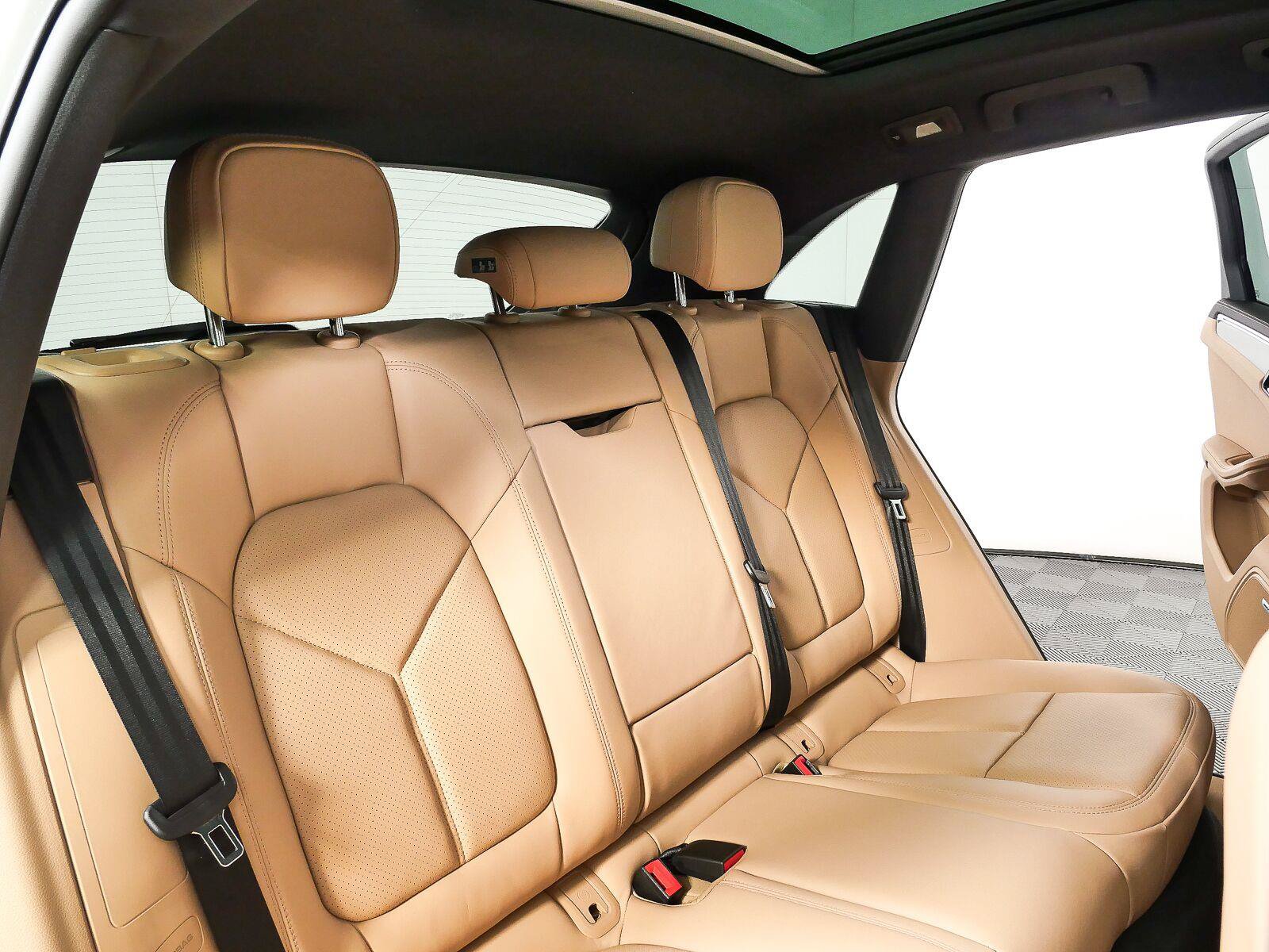 New 2026 Porsche Macan S AWD/4WD image 23