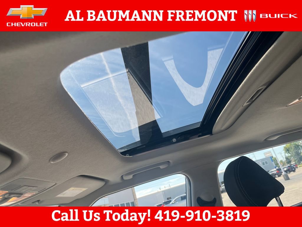 Used 2021 Hyundai Venue SEL w/ Premium Package FWD image 21