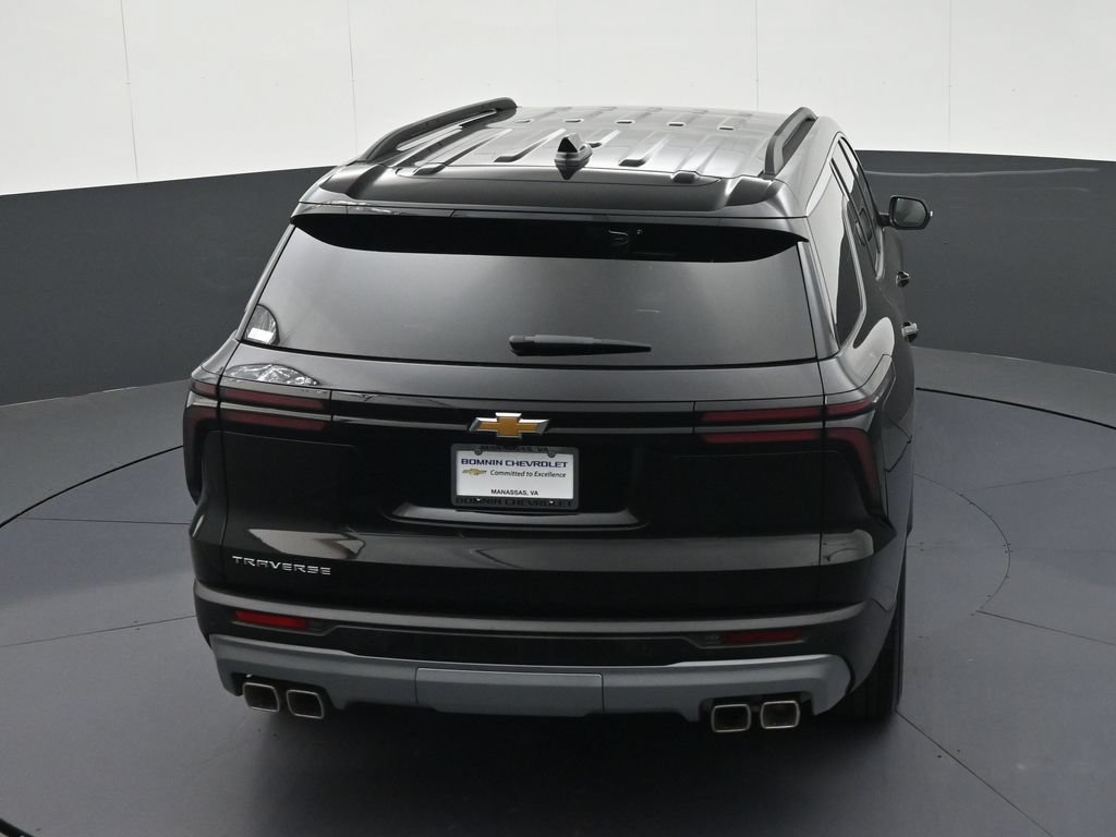 Certified 2026 Chevrolet Traverse LT w/ Driver Confidence Package FWD image 28