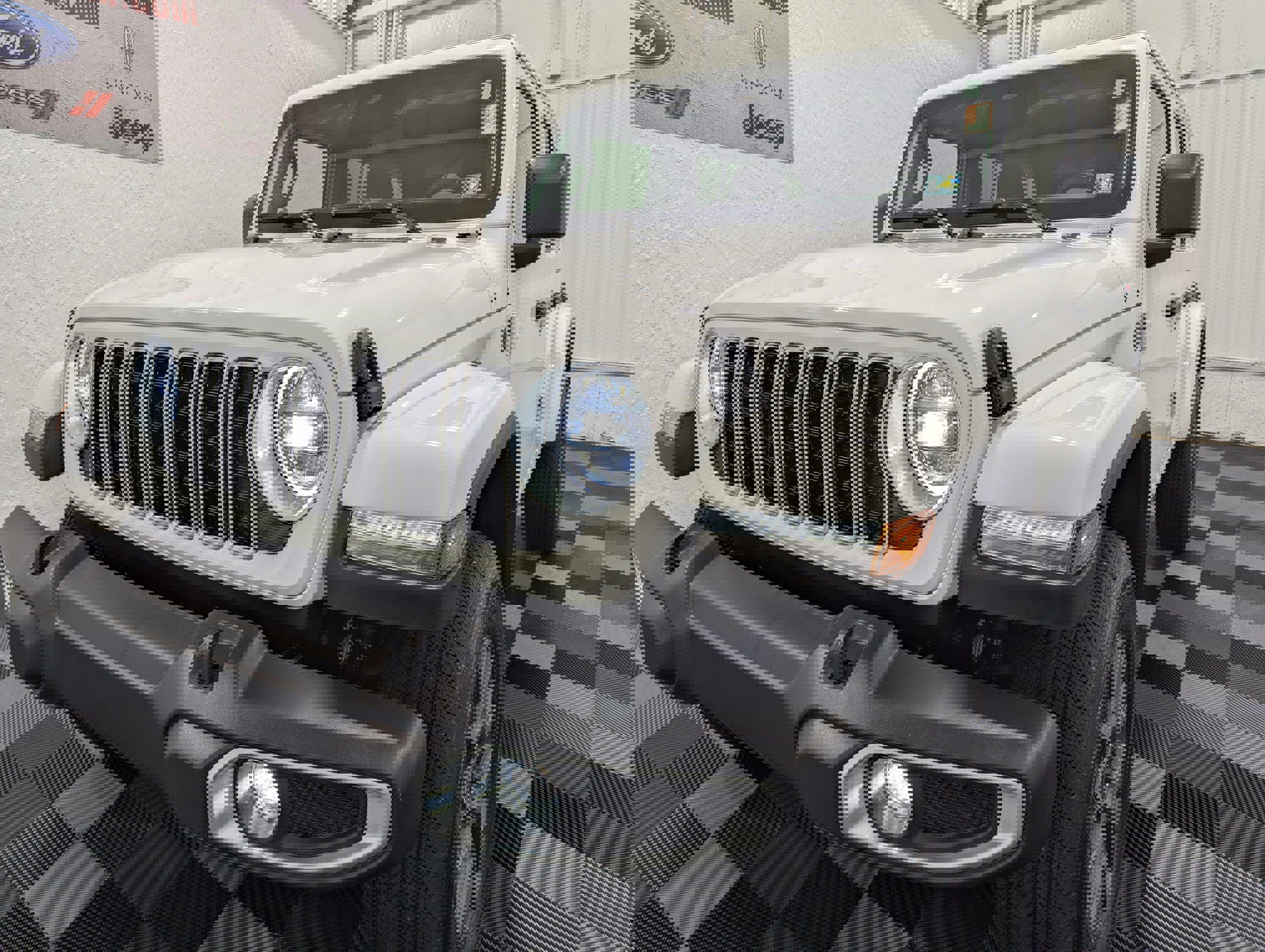 Used 2026 Jeep Wrangler Unlimited Sahara image 3