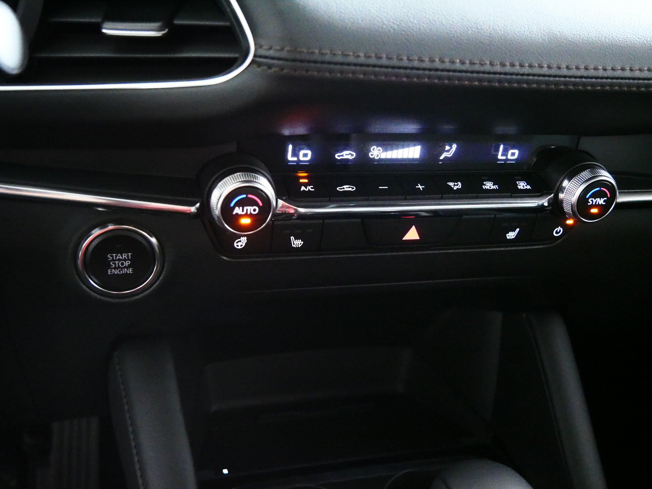 New 2026 MAZDA MAZDA3 Hatchback w/Premium Plus Pkg AWD/4WD image 7