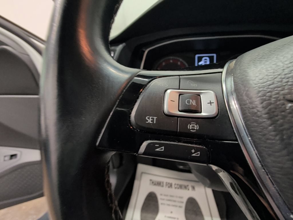 Used 2019 Volkswagen Jetta R-Line FWD image 17
