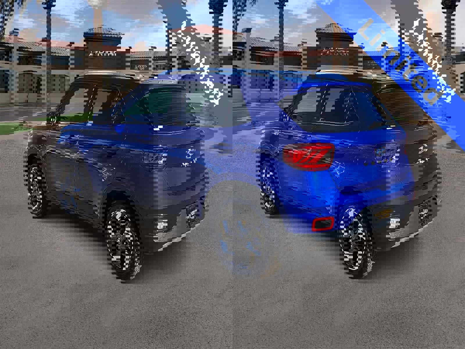 Certified 2025 Hyundai Venue Limited image 6