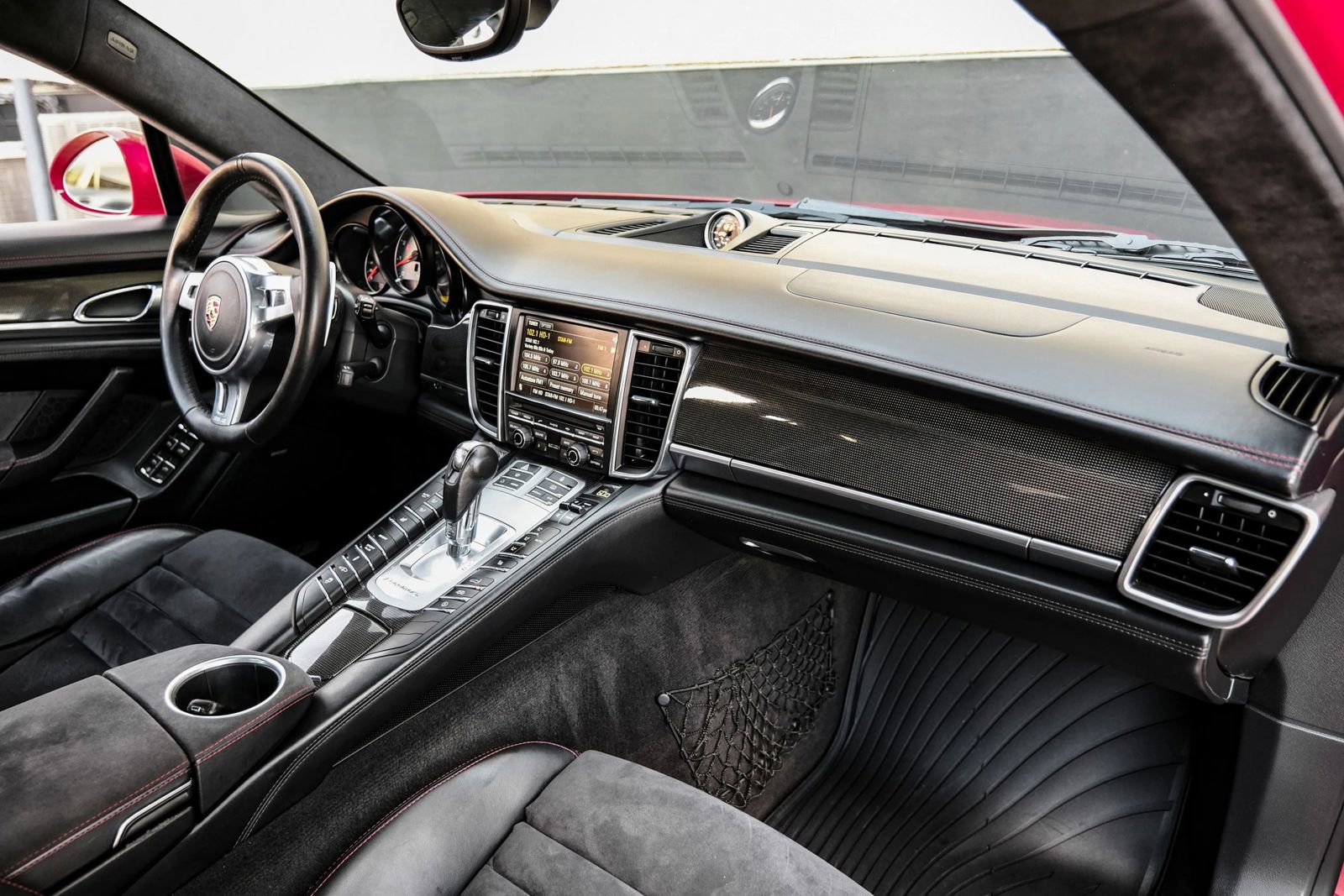 Used 2013 Porsche Panamera GTS image 15