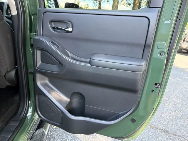 Used 2022 Nissan Frontier SV RWD image 16