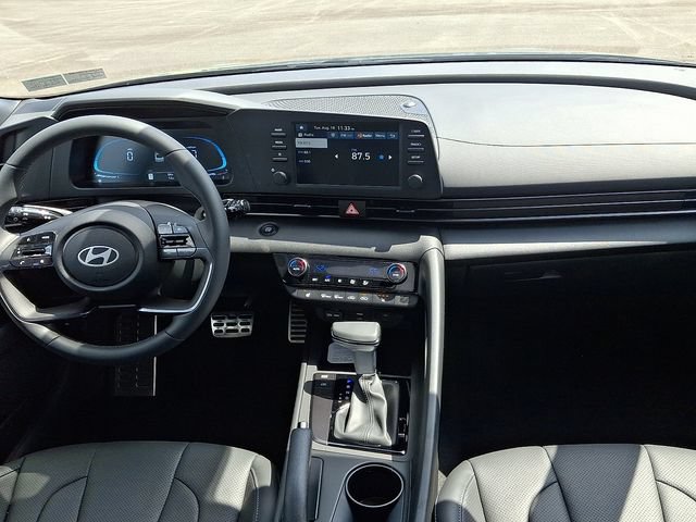 New 2026 Hyundai Elantra SEL Sport FWD image 10