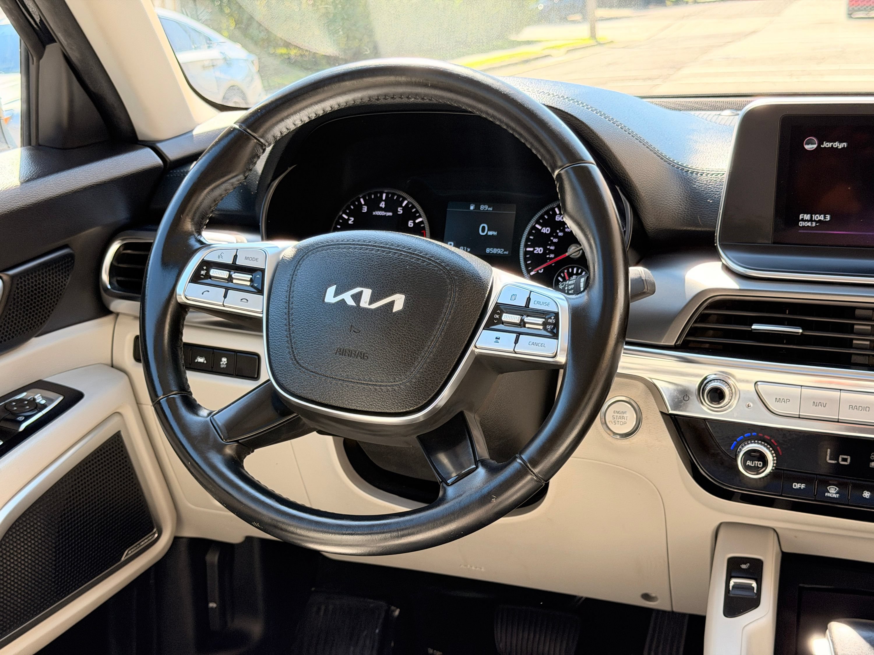 Used 2022 Kia Telluride S AWD/4WD image 29