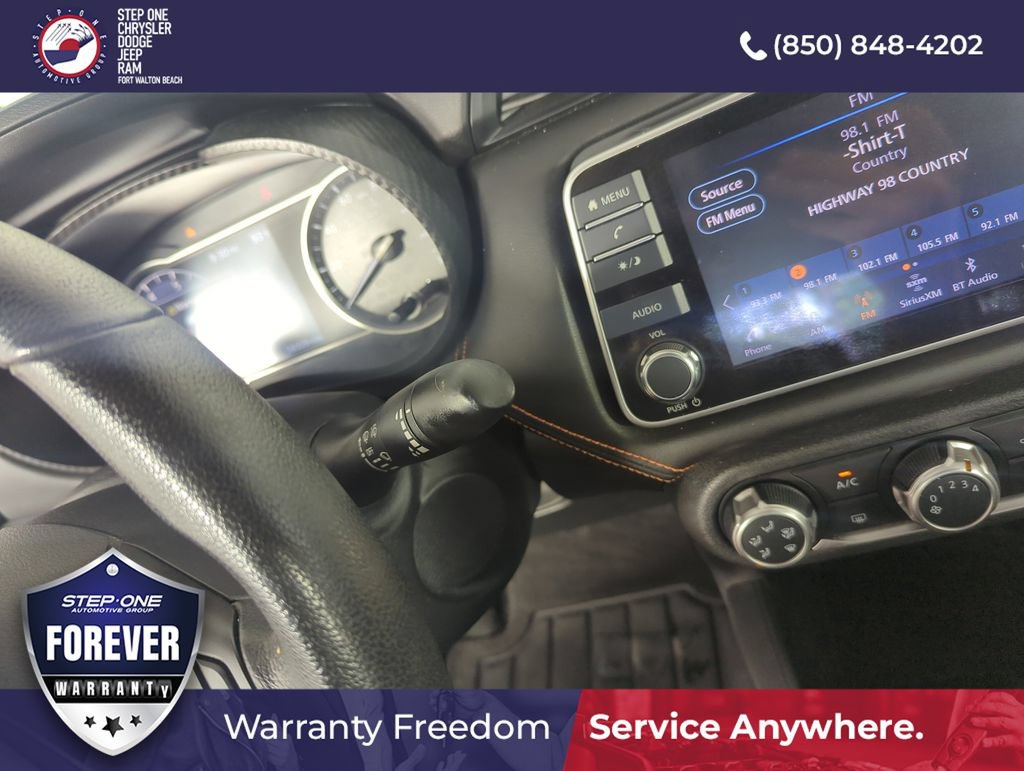 Used 2021 Nissan Versa SR FWD image 22