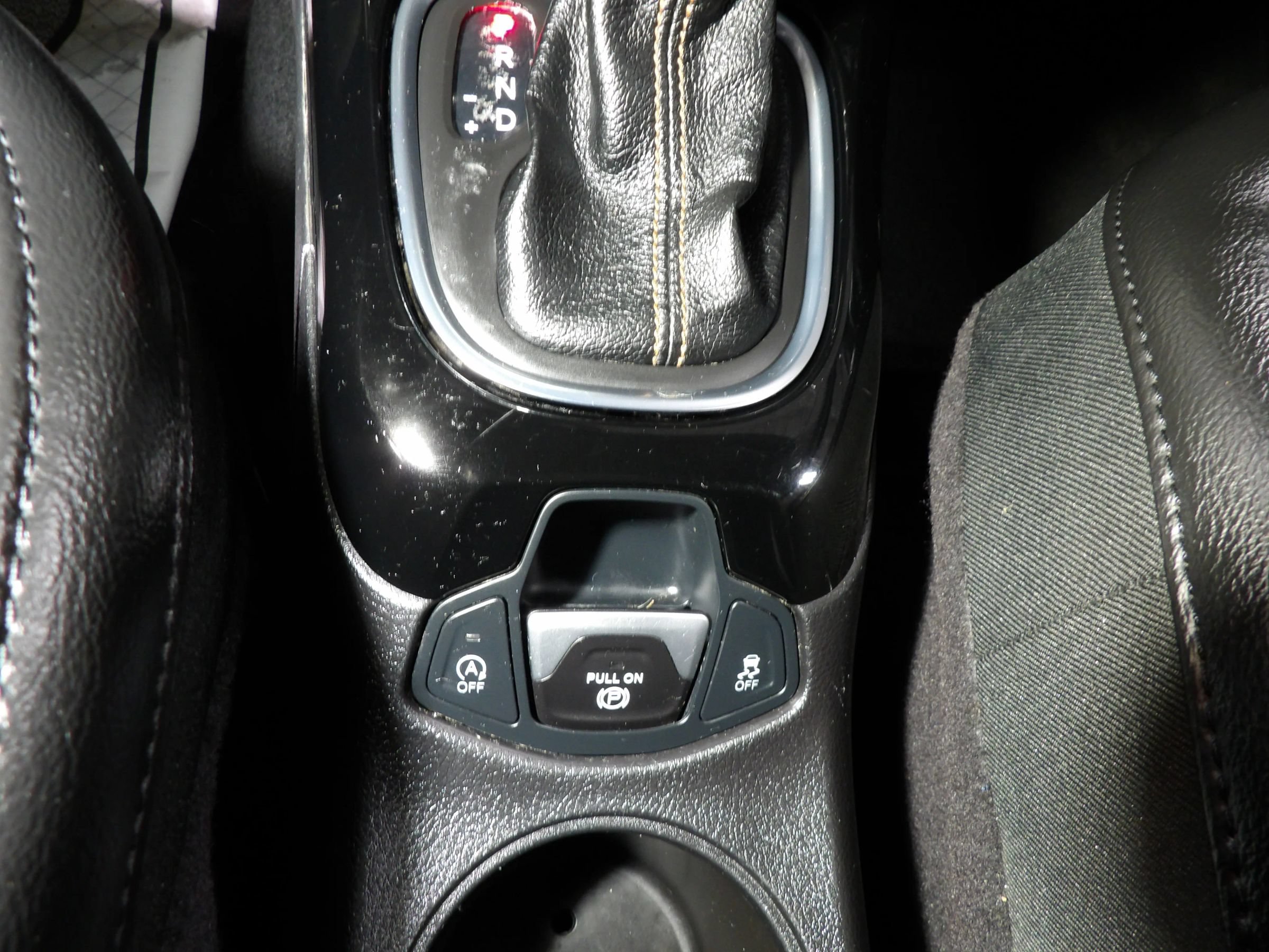 Used 2019 Jeep Compass Limited w/ Safety & Security Group AWD/4WD image 15