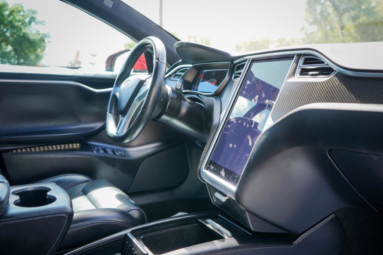 Used 2017 Tesla Model S 90D image 10