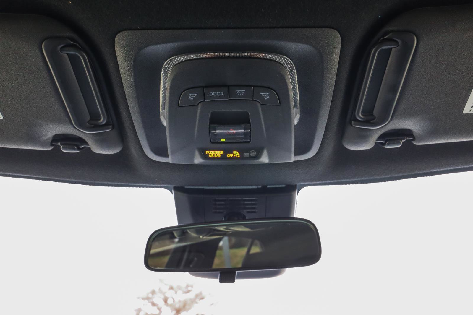 Used 2024 Toyota Corolla XSE image 31