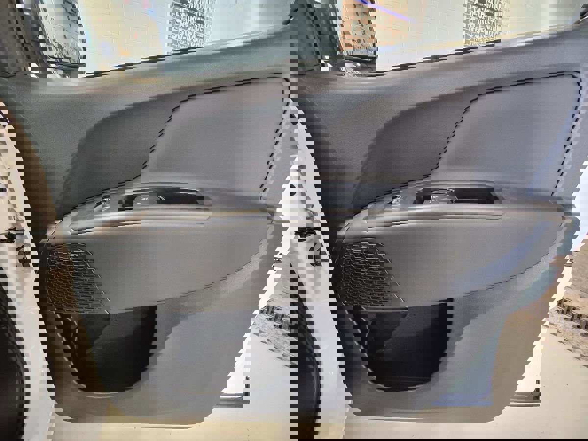 Used 2021 RAM ProMaster City Tradesman image 13