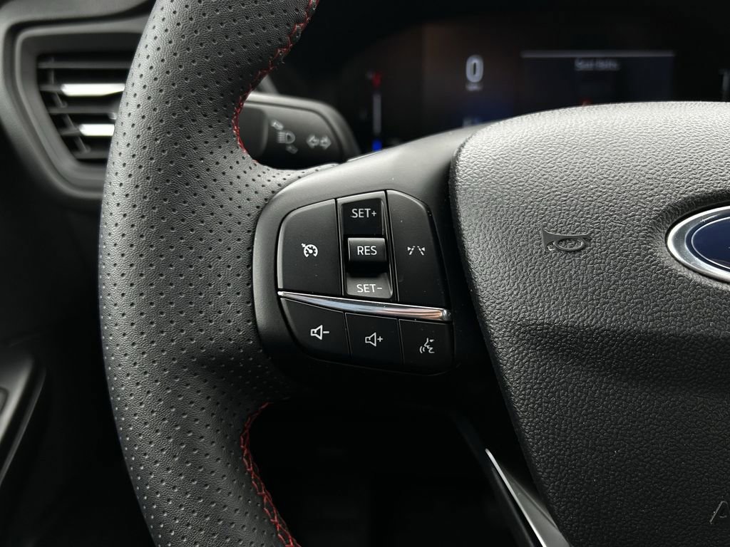 Used 2026 Ford Escape ST-Line AWD/4WD image 15