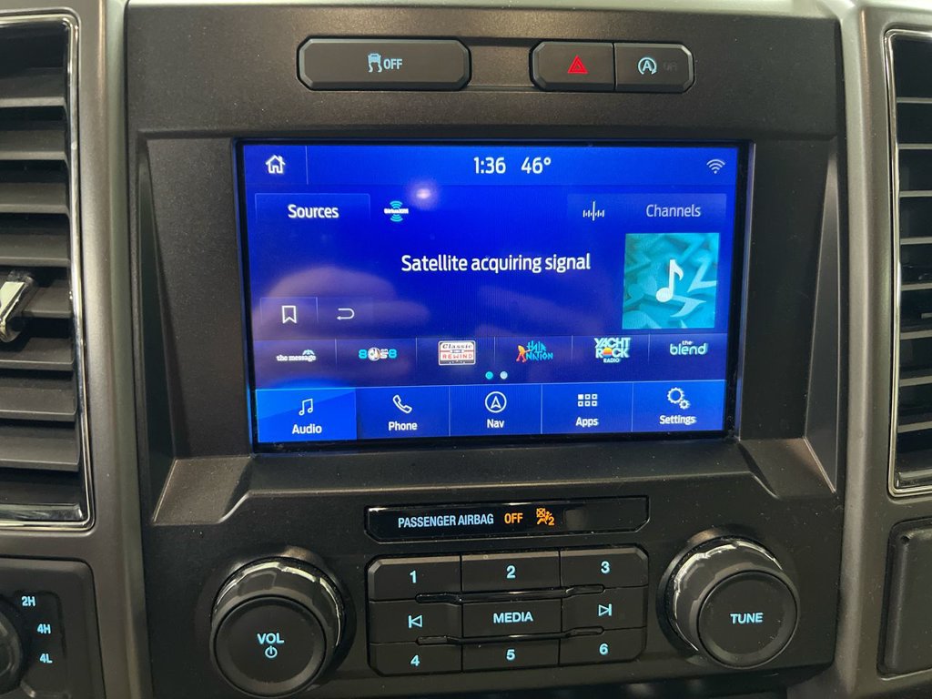 Used 2020 Ford F150 XLT w/ Equipment Group 302A Luxury AWD/4WD image 14