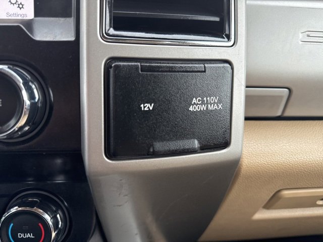 Used 2019 Ford F250 Lariat w/ Chrome Package image 24