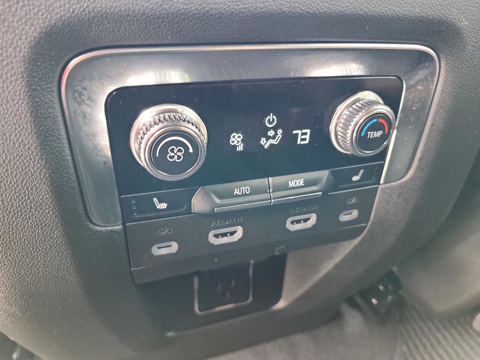 Certified 2024 GMC Yukon Denali Ultimate image 15