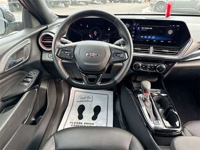 Used 2024 Chevrolet Trax RS w/ Driver Confidence Package image 14