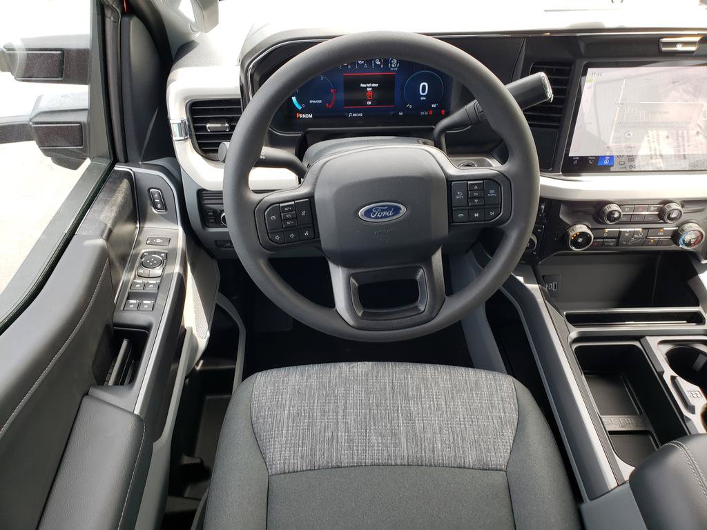 New 2026 Ford F250 XLT w/ XLT Premium Package AWD/4WD image 9