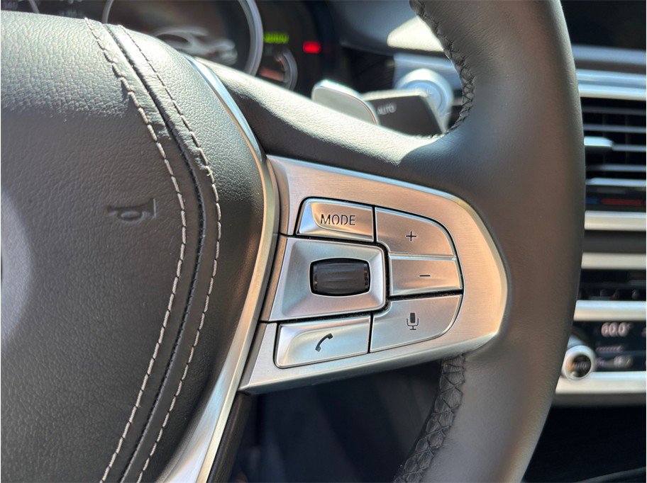 Used 2018 BMW 750i 750i Sedan 4D image 31