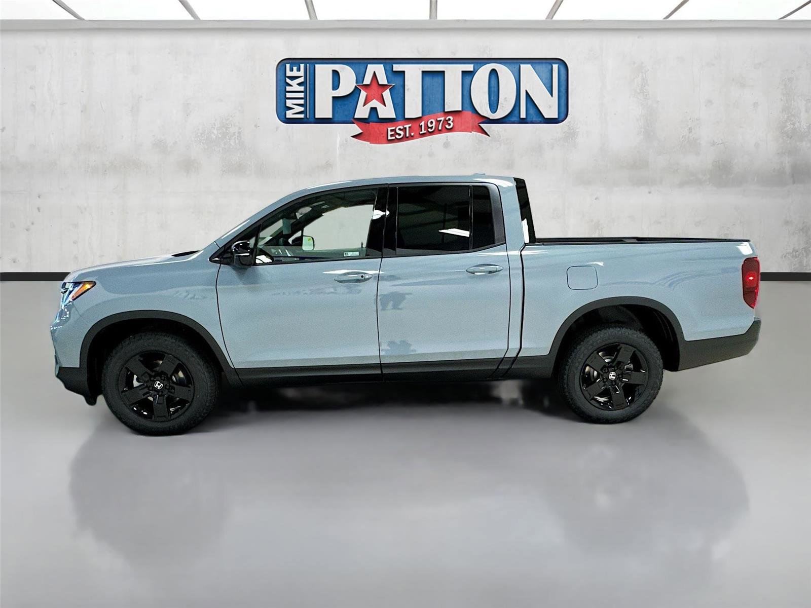 New 2026 Honda Ridgeline Black Edition image 4